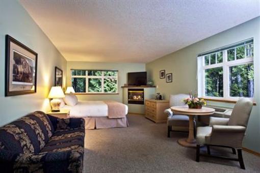 фото отеля Jamie's Rainforest Inn