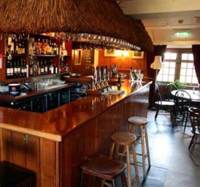 фото отеля Three Horseshoes Inn Bridport