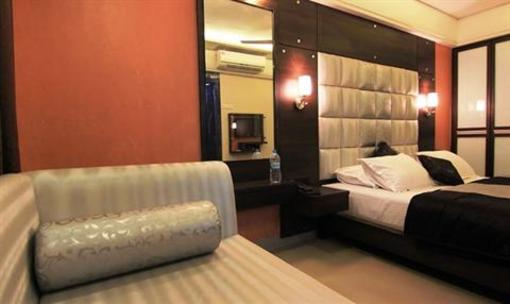фото отеля Hotel Poonam