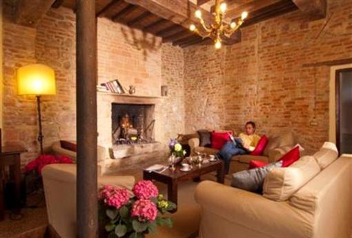 фото отеля Antico Borgo di Tabiano Castello