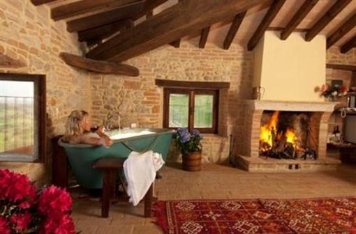 фото отеля Antico Borgo di Tabiano Castello