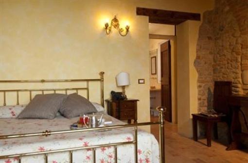 фото отеля Antico Borgo di Tabiano Castello