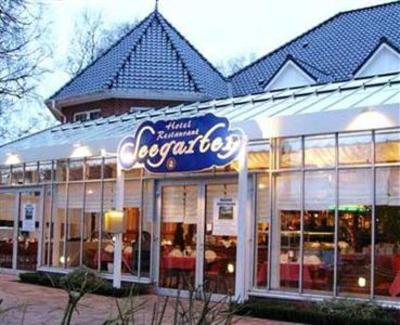 фото отеля Hotel-Restaurant Seegarten Barmstedt