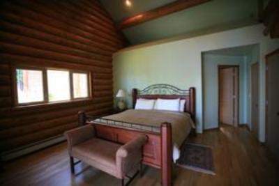 фото отеля Canal Road Pender Island Breakaway Vacations