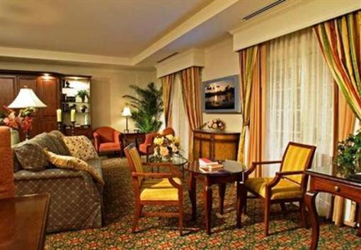 фото отеля Courtyard Hotel Saratoga Springs
