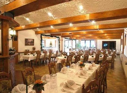 фото отеля Hotel Bergischer Hof Overath