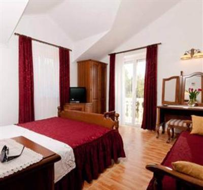 фото отеля Barba Petra Dvori Apartments