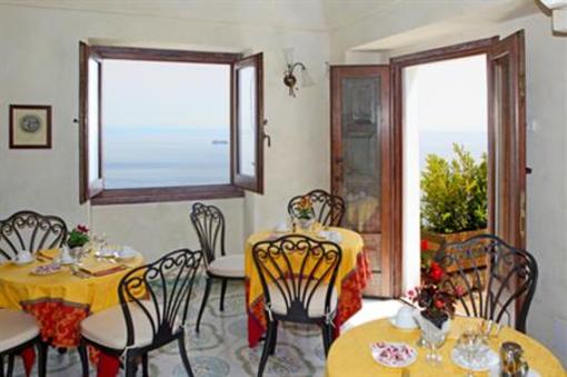 фото отеля L'Antico Borgo Dei Limoni Bed & Breakfast Amalfi