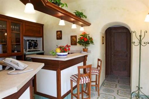 фото отеля L'Antico Borgo Dei Limoni Bed & Breakfast Amalfi