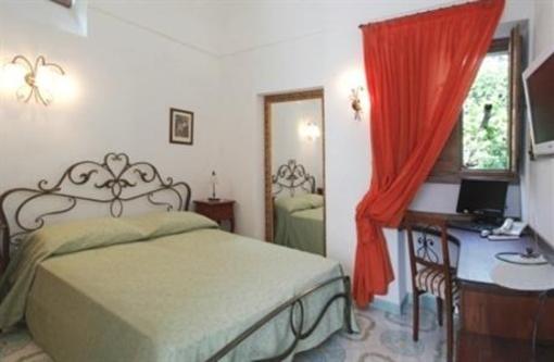 фото отеля L'Antico Borgo Dei Limoni Bed & Breakfast Amalfi