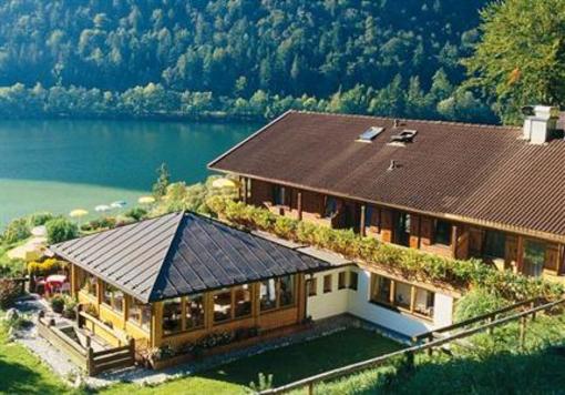 фото отеля Pension Hubertus am Thumsee Bad Reichenhall