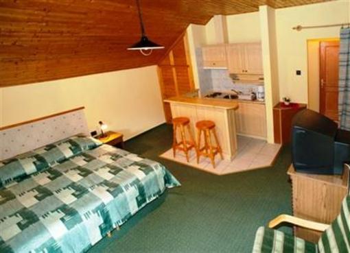 фото отеля Klara Villa Apartman