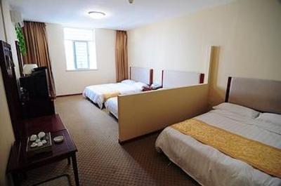 фото отеля Go Happy Hotel