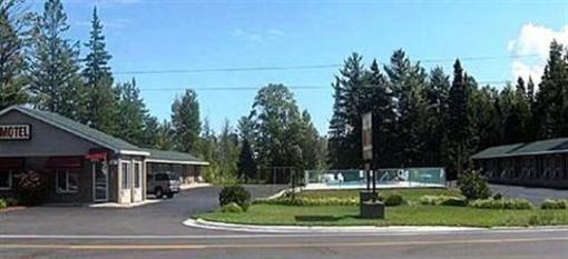 фото отеля Capri Motel Mackinaw City