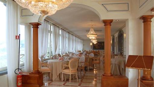 фото отеля Gran Hotel Helio Cabala