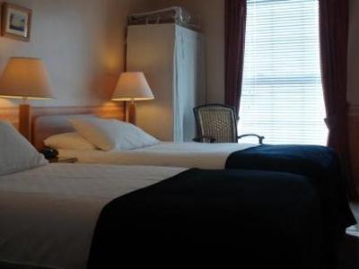 фото отеля Villa d'Oro Bed and Breakfast Saint Lawrence (United Kingdom)