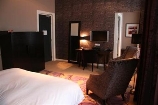 фото отеля Sandton Hotel Pillows