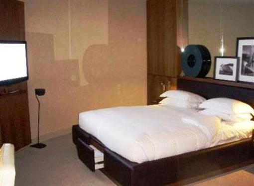 фото отеля Aviator Hotel