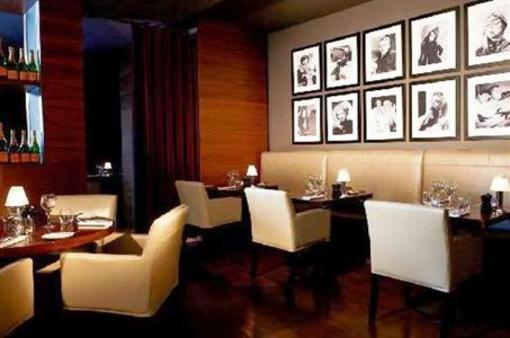 фото отеля Aviator Hotel