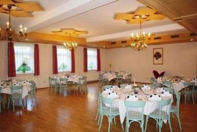 фото отеля Hotel Restaurant Räuber Lippoldskrug Alfeld