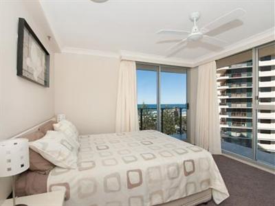 фото отеля Sunbird Beach Resort Gold Coast