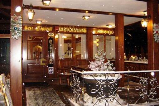 фото отеля Hotel Centrale San Martino Di Castrozza