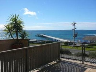 фото отеля Grand Pacific Apartments Lorne