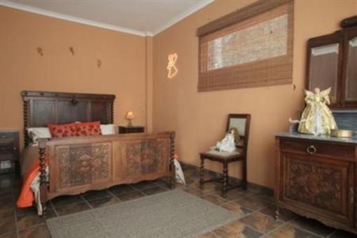 фото отеля Ibis Place Guest House