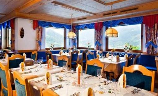 фото отеля Hotel Bellevue Tirolo