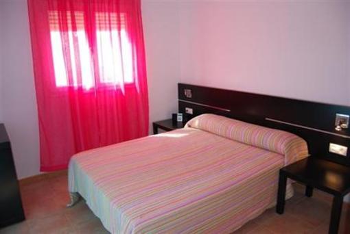фото отеля Apartamentos O2 Conil