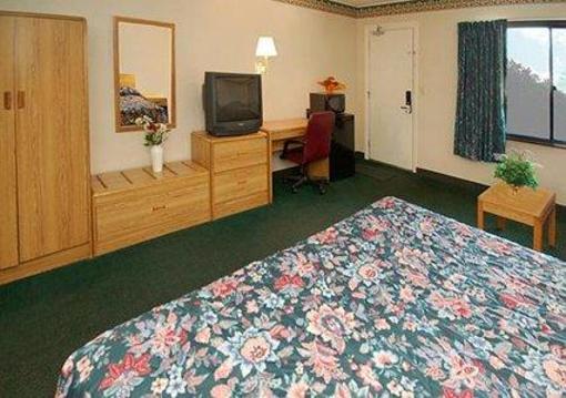 фото отеля Econo Lodge Brattleboro