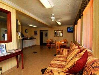 фото отеля Super 8 Natchitoches