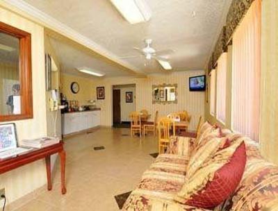 фото отеля Super 8 Natchitoches