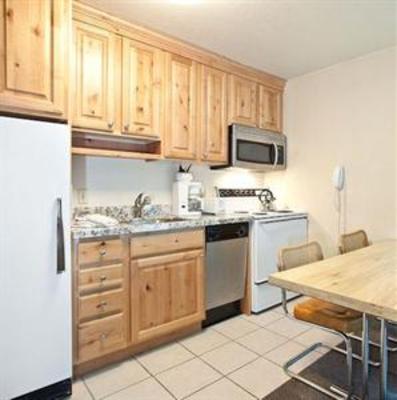 фото отеля Bear Hollow Apartments Park City