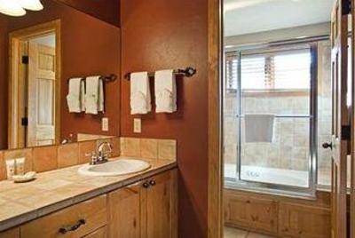фото отеля Bear Hollow Apartments Park City