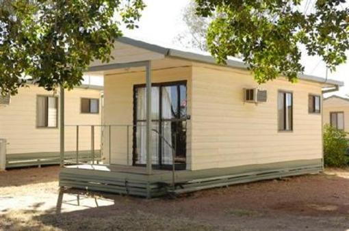 фото отеля Longreach Tourist Park