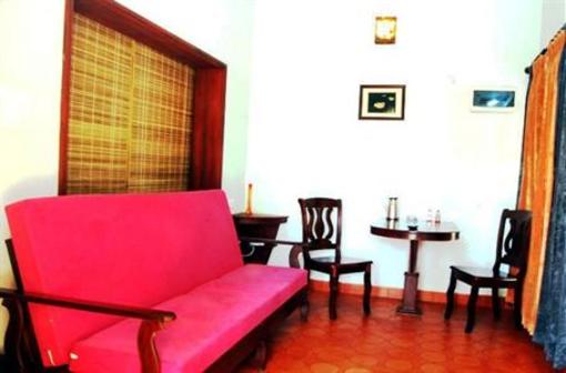 фото отеля Rainbow Holiday Home