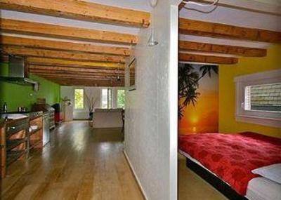 фото отеля Short Stay Apartment Kloveniersburgwal