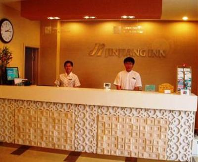 фото отеля Jinjiang Inn Yanerdao Road Qingdao