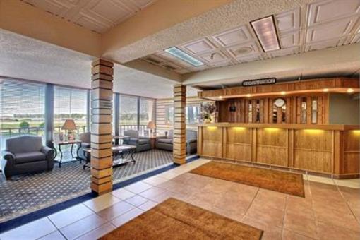 фото отеля Cliff Dweller Hotel on Lake Superior Tofte
