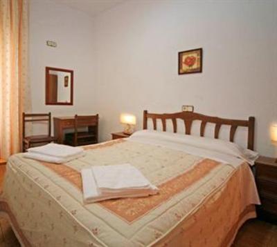 фото отеля Hostal San Antonio Madrid