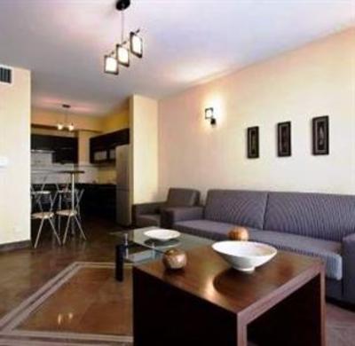 фото отеля Royal Plaza Apartments Krakow