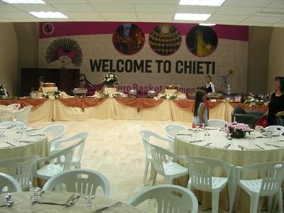 фото отеля Albergo Degli Amici Chieti