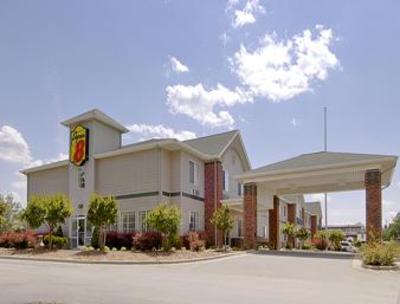 фото отеля Super 8 Salisbury