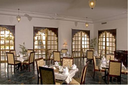 фото отеля Udai Vilas Palace