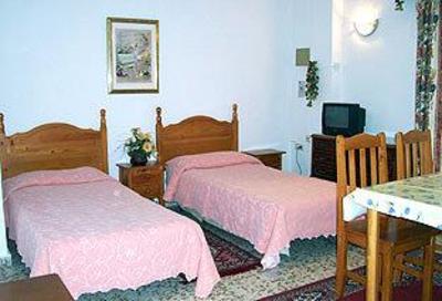 фото отеля Hostal Nevada Fuengirola