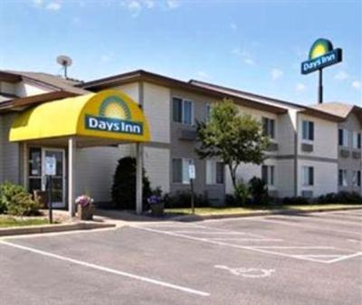 фото отеля Days Inn Eau Claire West