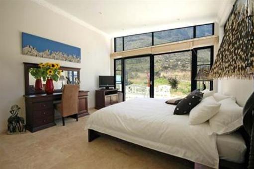 фото отеля Ocean View Villa Cape Town