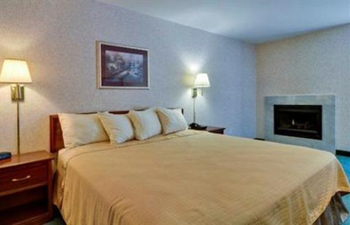 фото отеля Best Western Plaza Hotel Saugatuck
