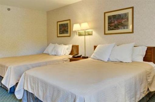 фото отеля Best Western Plaza Hotel Saugatuck